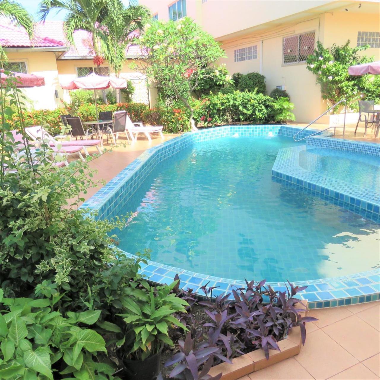 Butterfly Garden Boutique Residences Large Luxury Apts And Villas A Lifetsyle Destination By Neang, Everything You Need All Right Here 1-3 Bedrooms 110 To 190 Sq Mtrs, 2 Full Bathrooms, Rain Shower, Spa Bath, Bbq, Free Wifi, Staff 24-7, Close To Beac Pattaya Exterior foto
